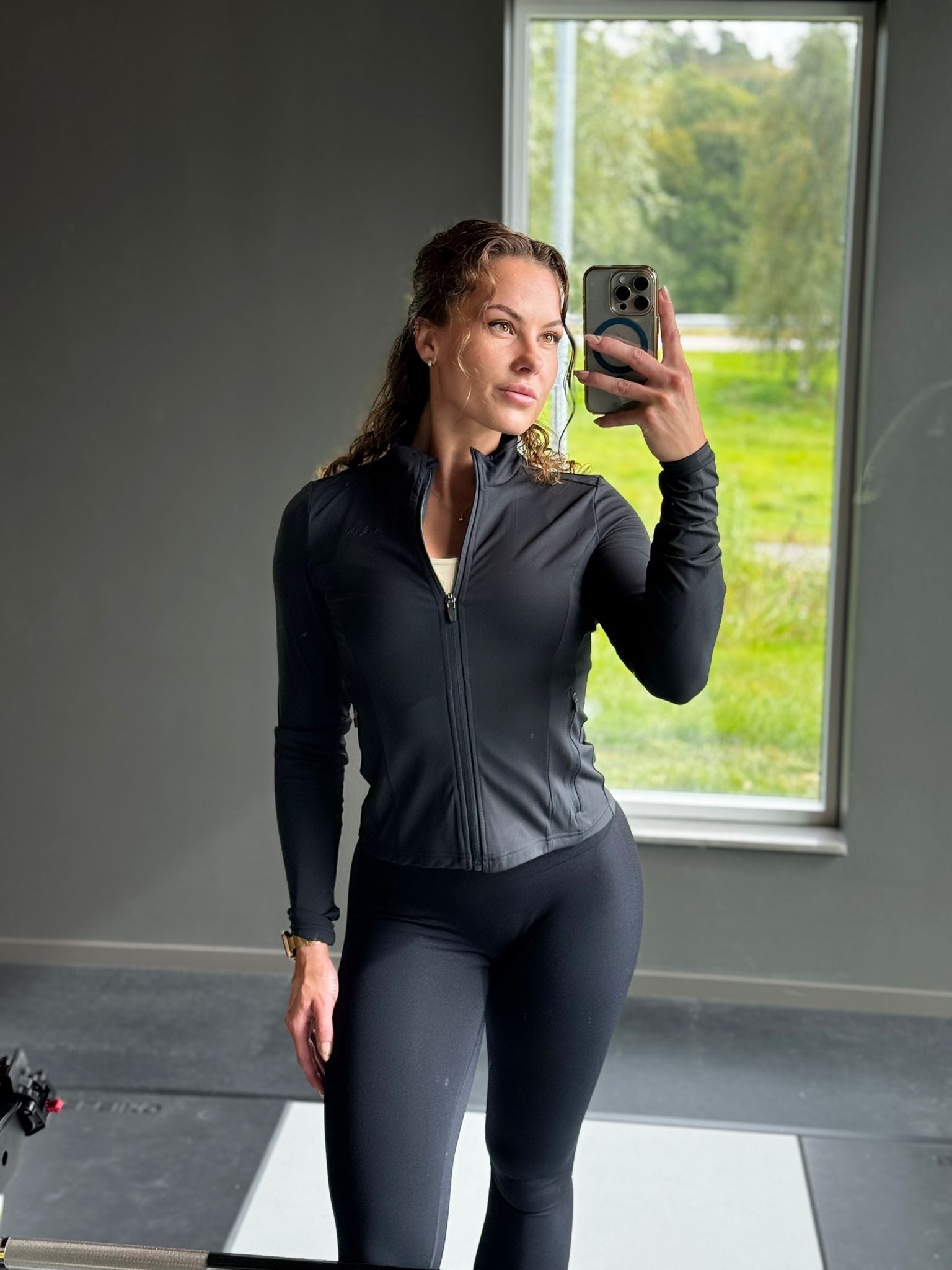 GAVELO Zip jacket Black