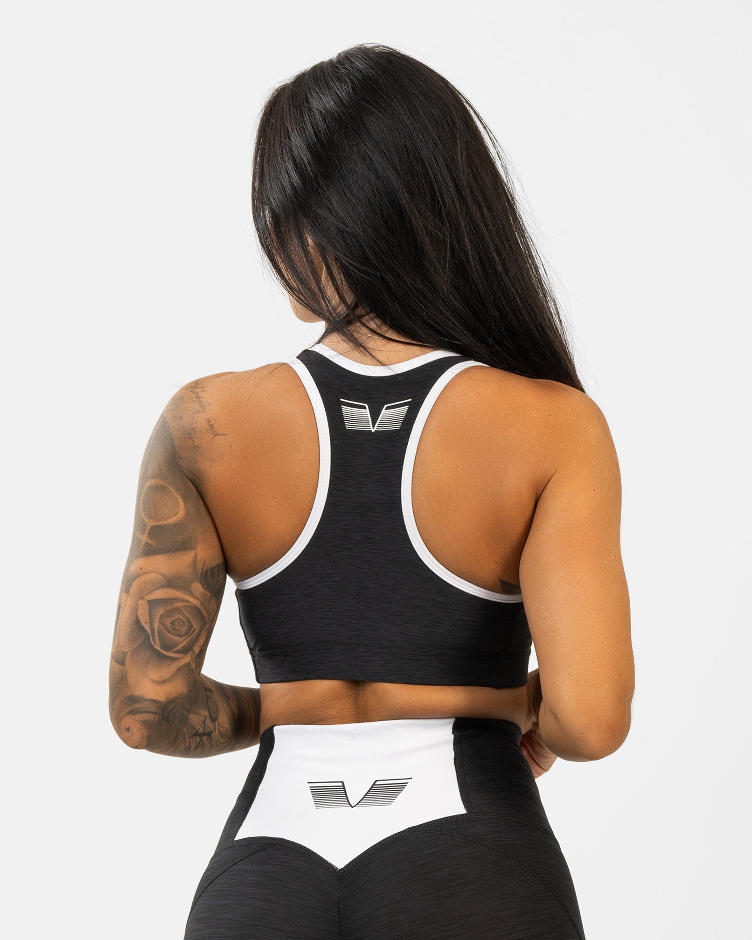 GAVELO Black & White Sport bra