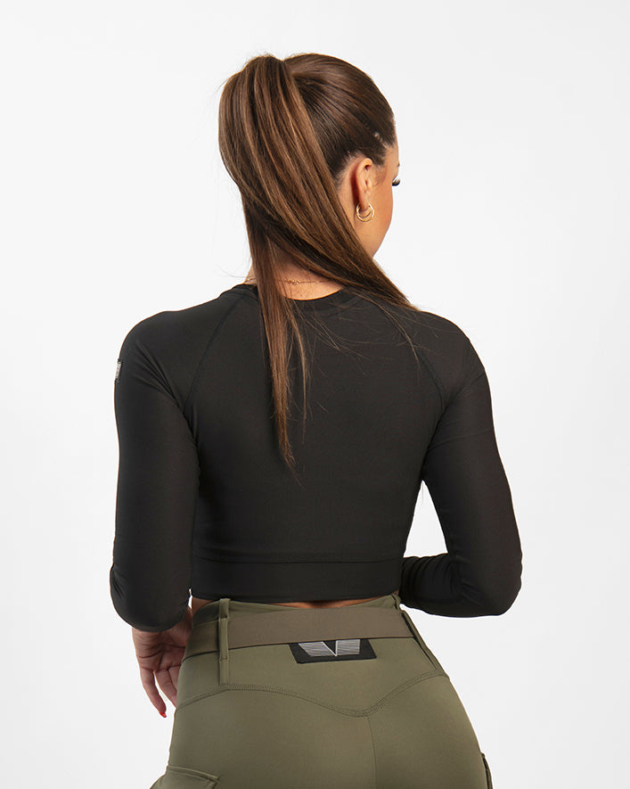 GAVELO Cropped Long Sleeve Black