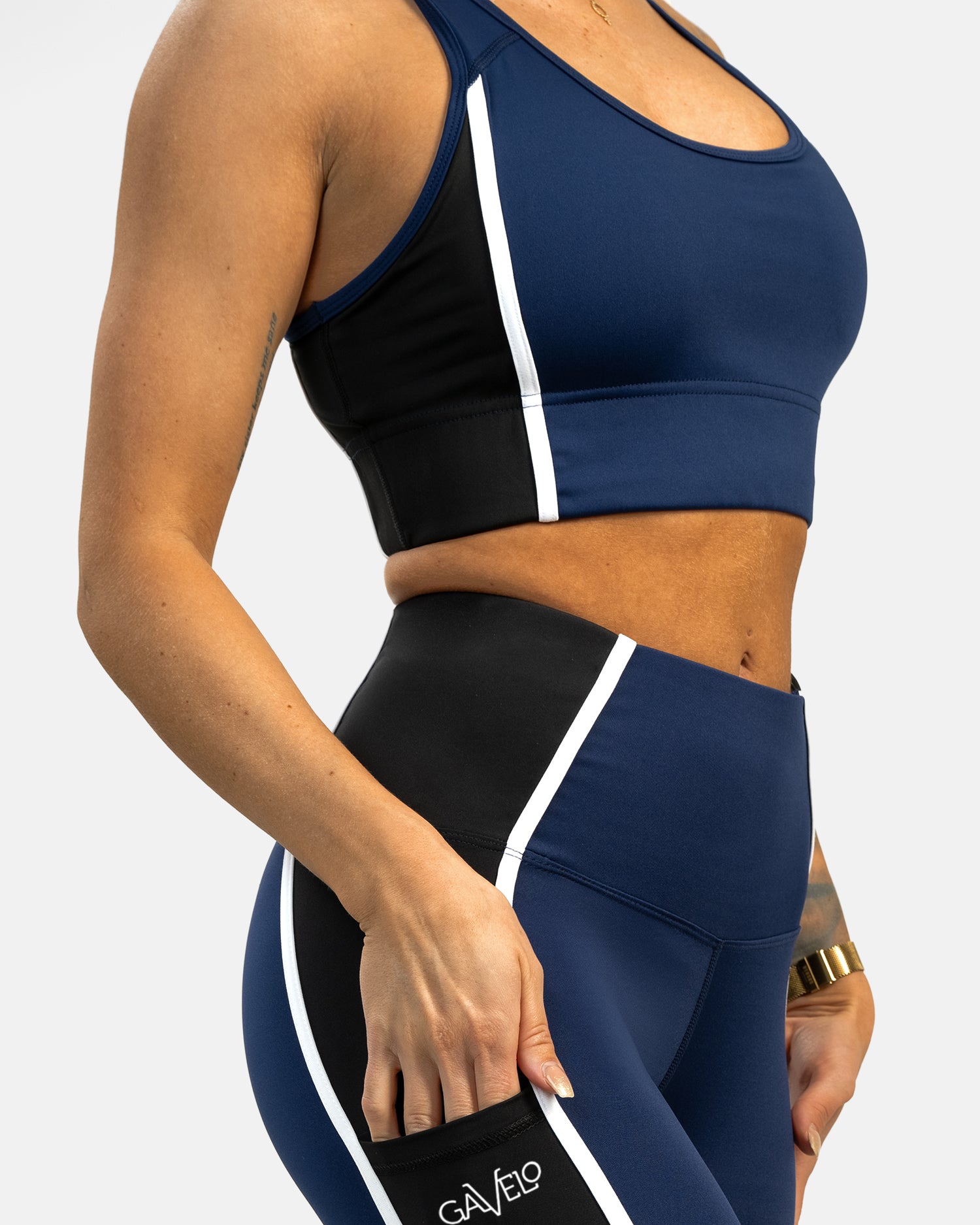GAVELO Noble Chic Black Sports Bra