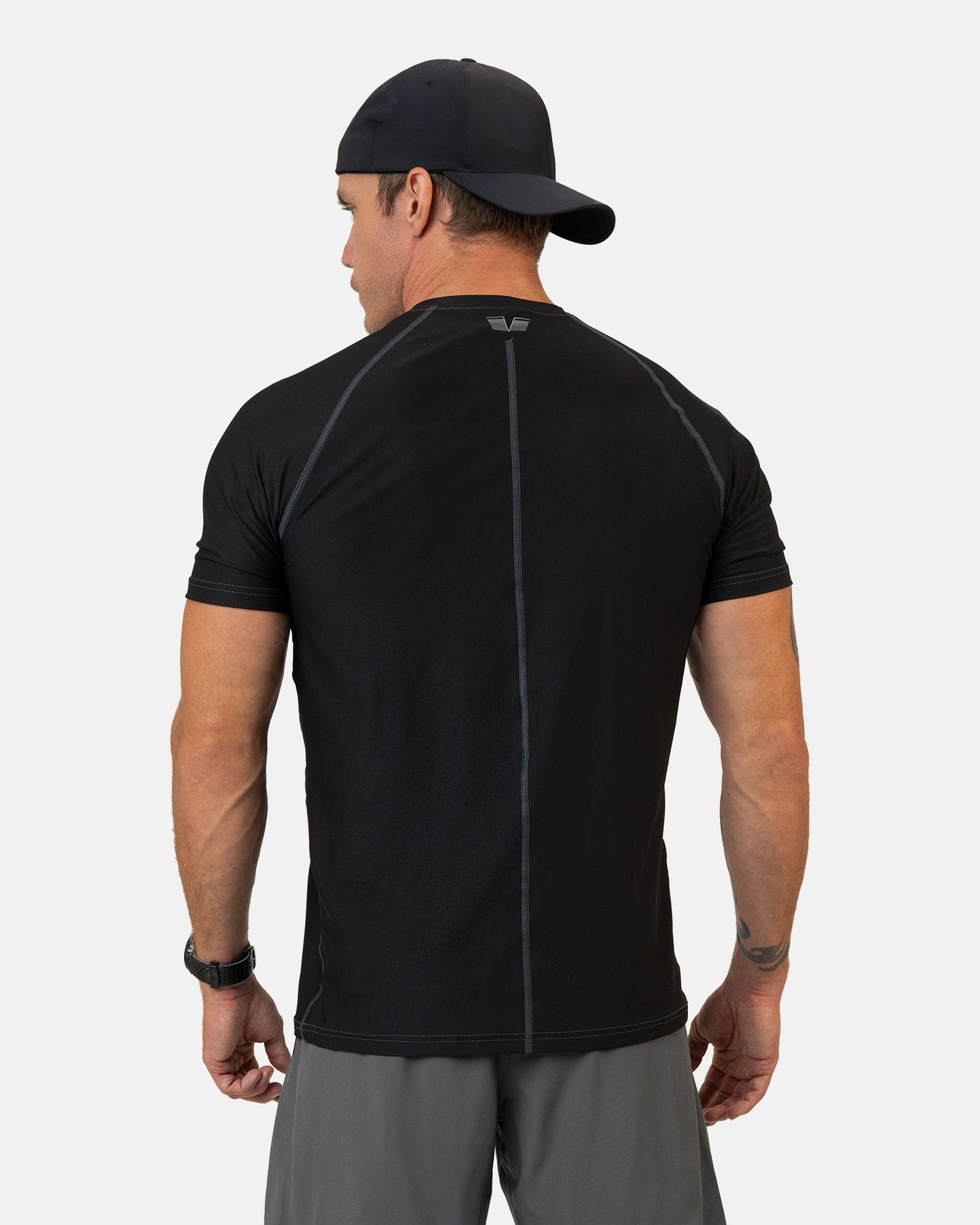 GAVELO Performance Greyline Rashguard T-shirt