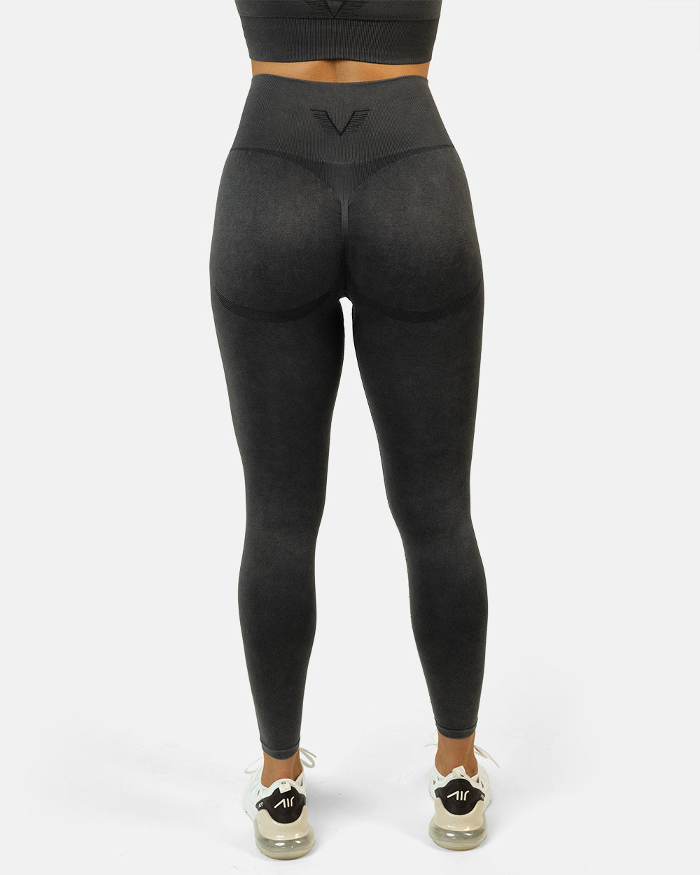 GAVELO Seamless WonderBum Graphite Tights