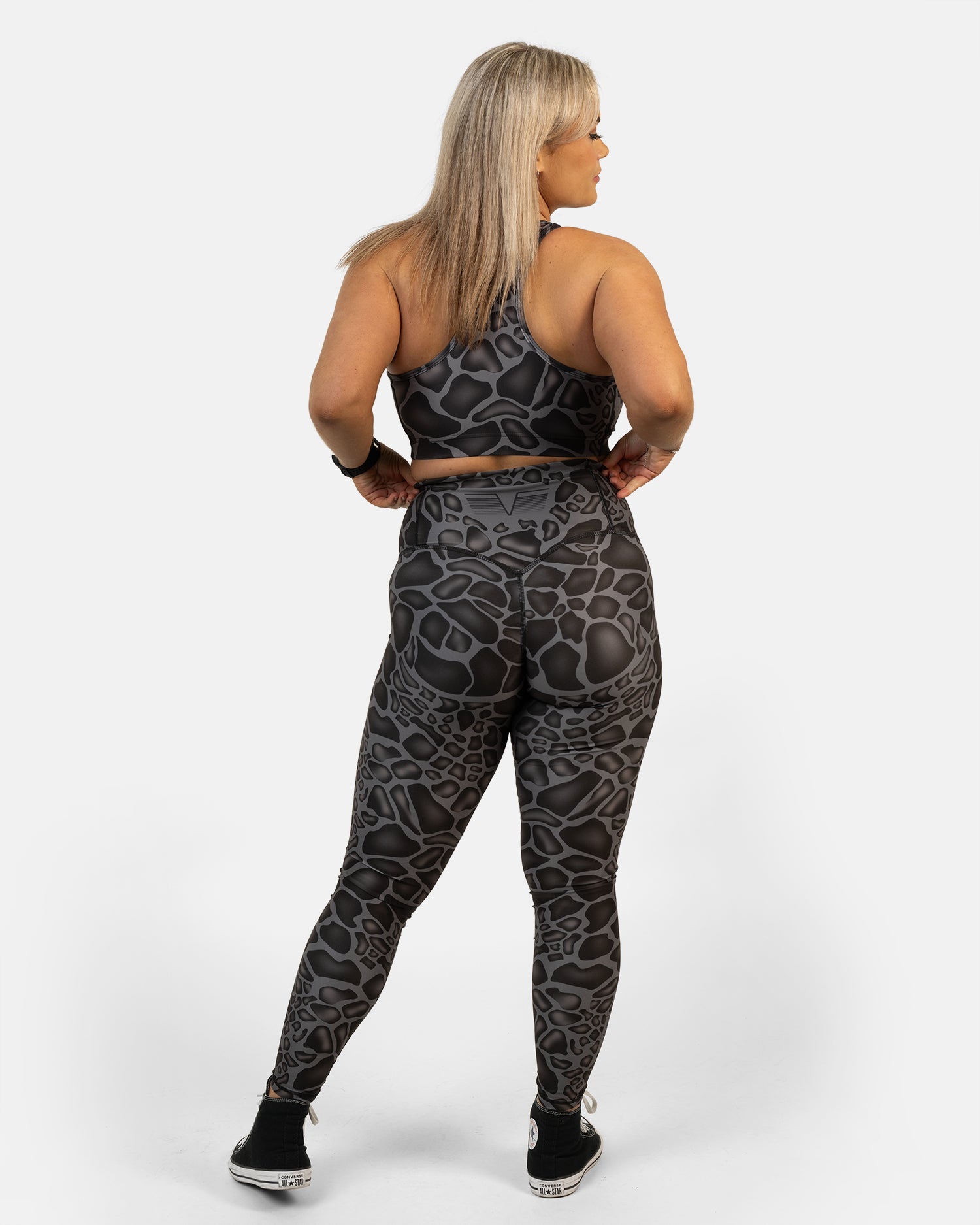 GAVELO Giraffe Black Compression tights