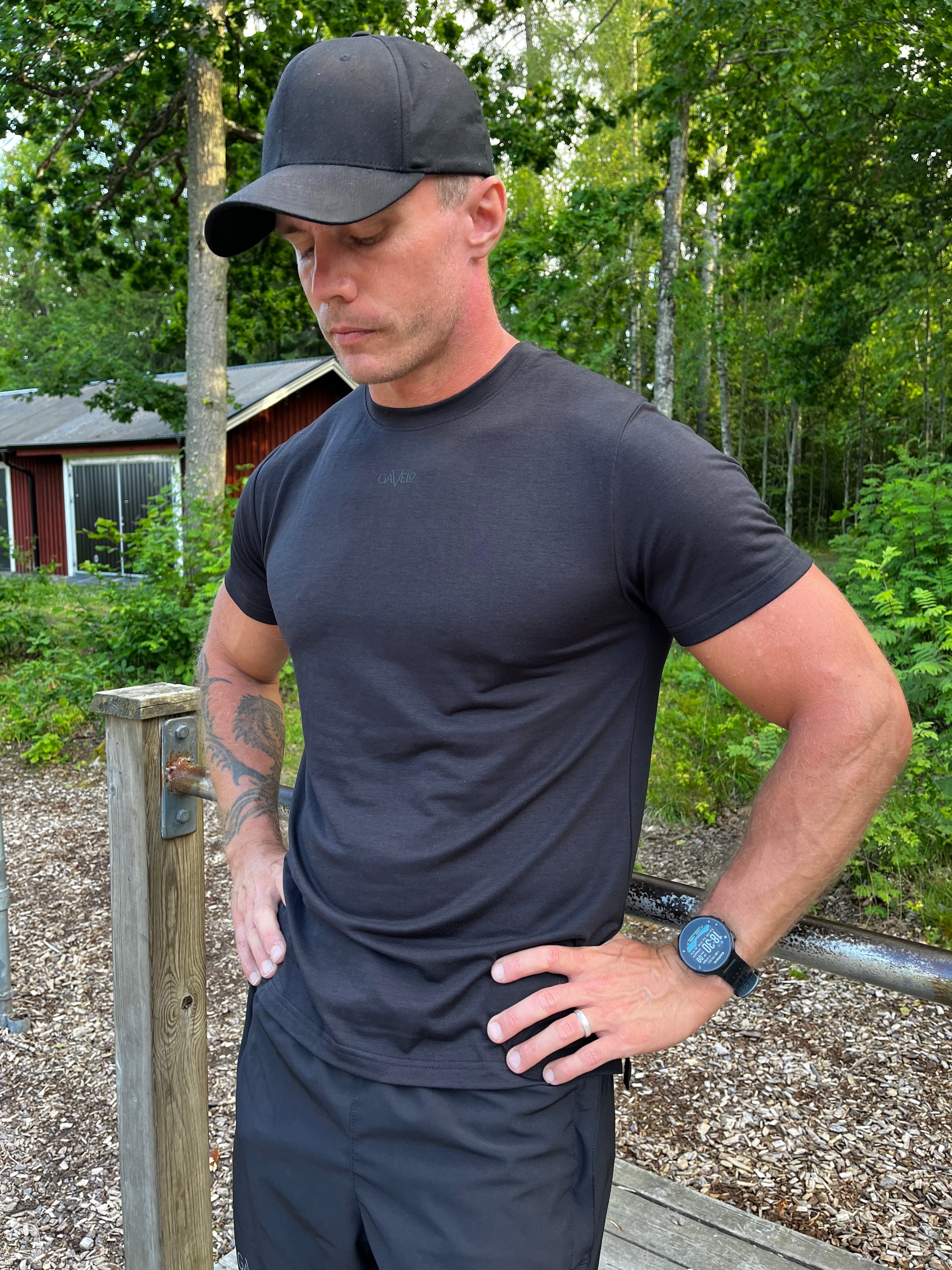 GAVELO Active Tee Black