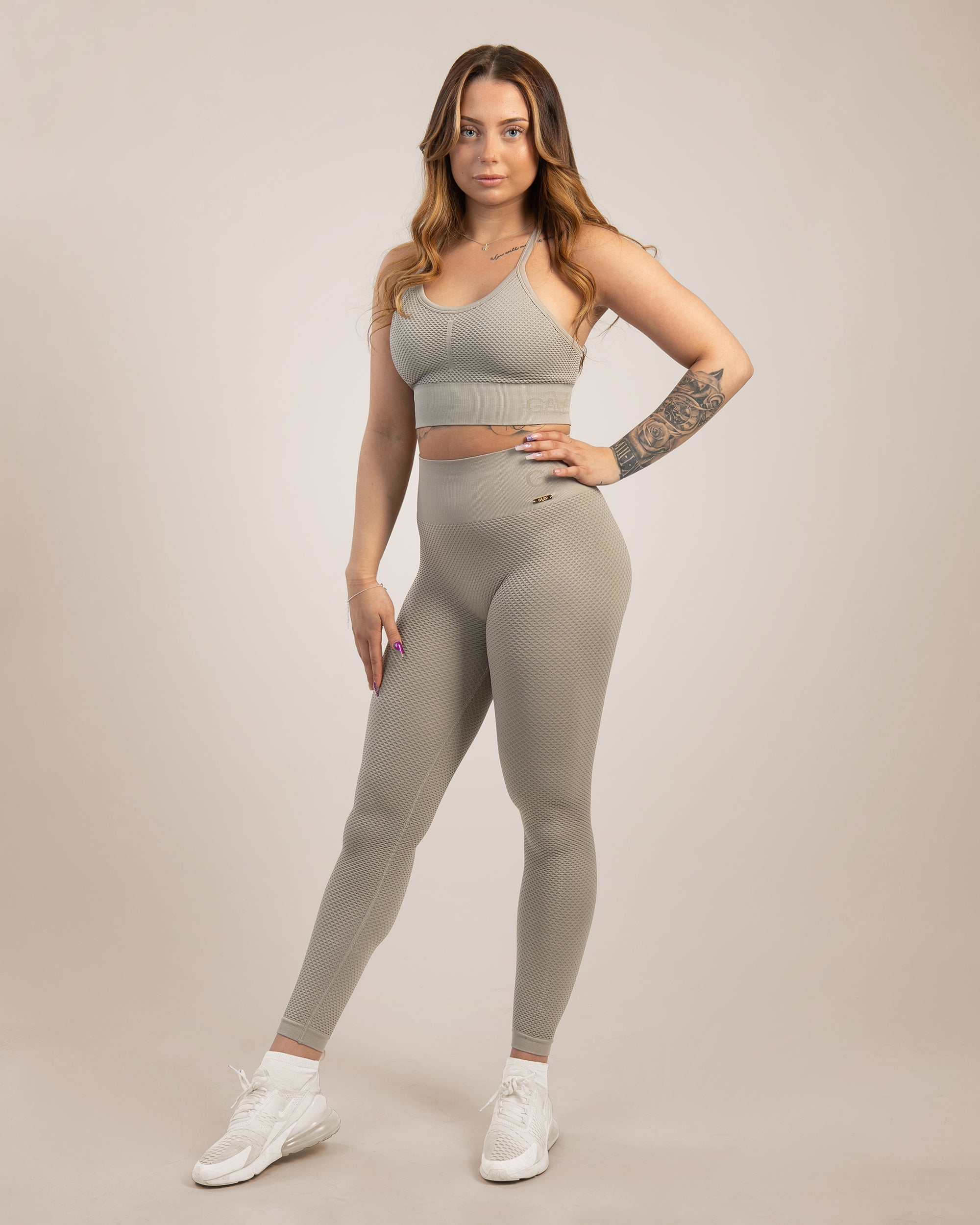 GAVELO Seamless HoneyComb Beige Sports Bra