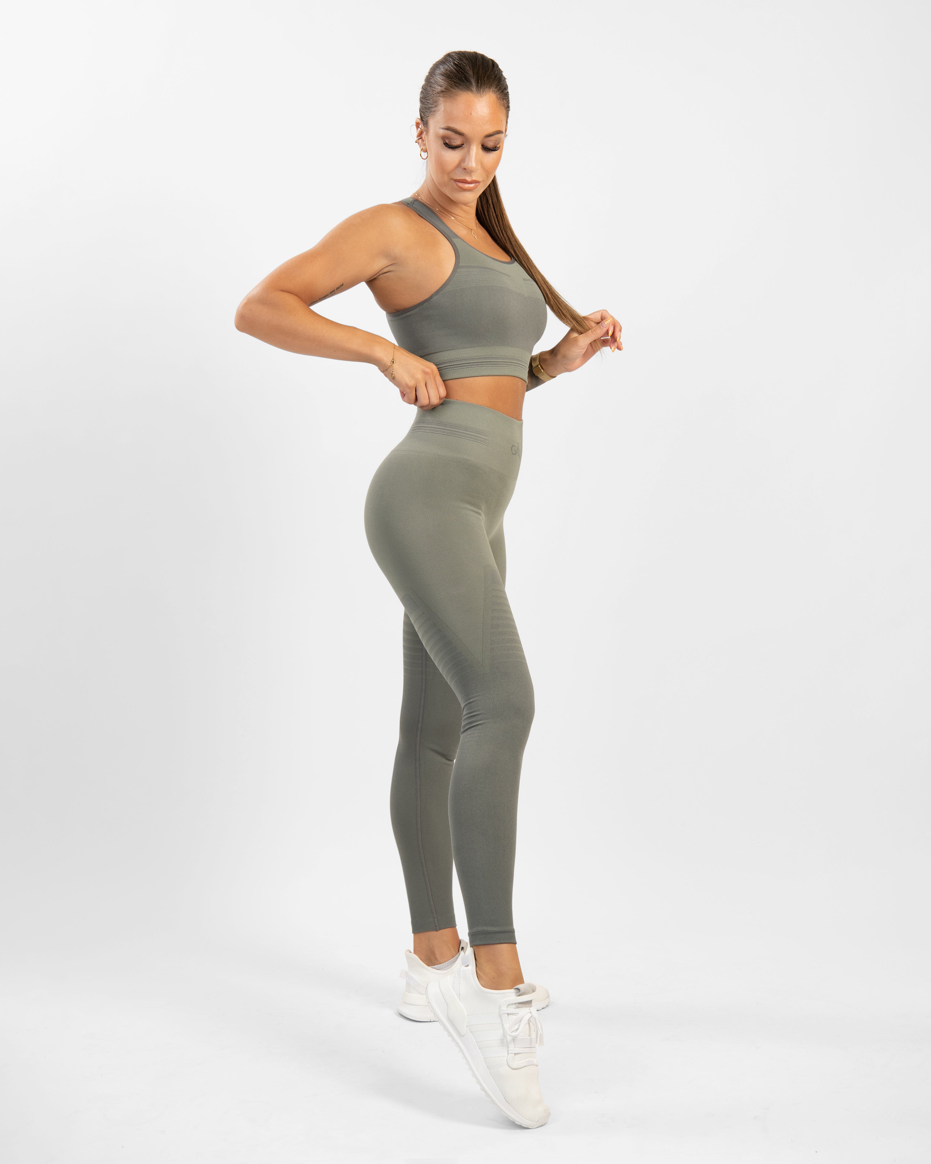 GAVELO Pulse Nude Olive Gray Seamless Tights