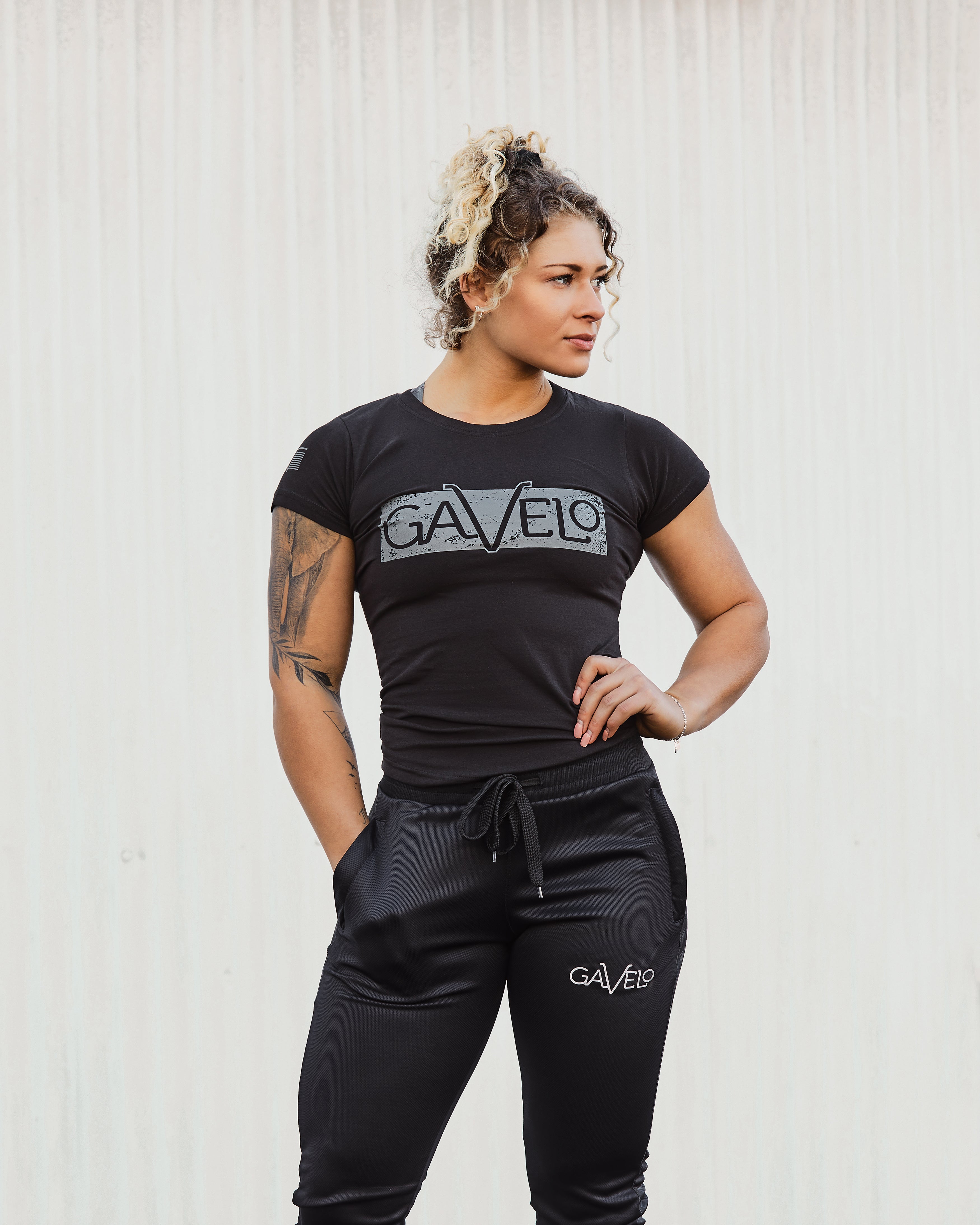 GAVELO Black Gray Logo T-shirt