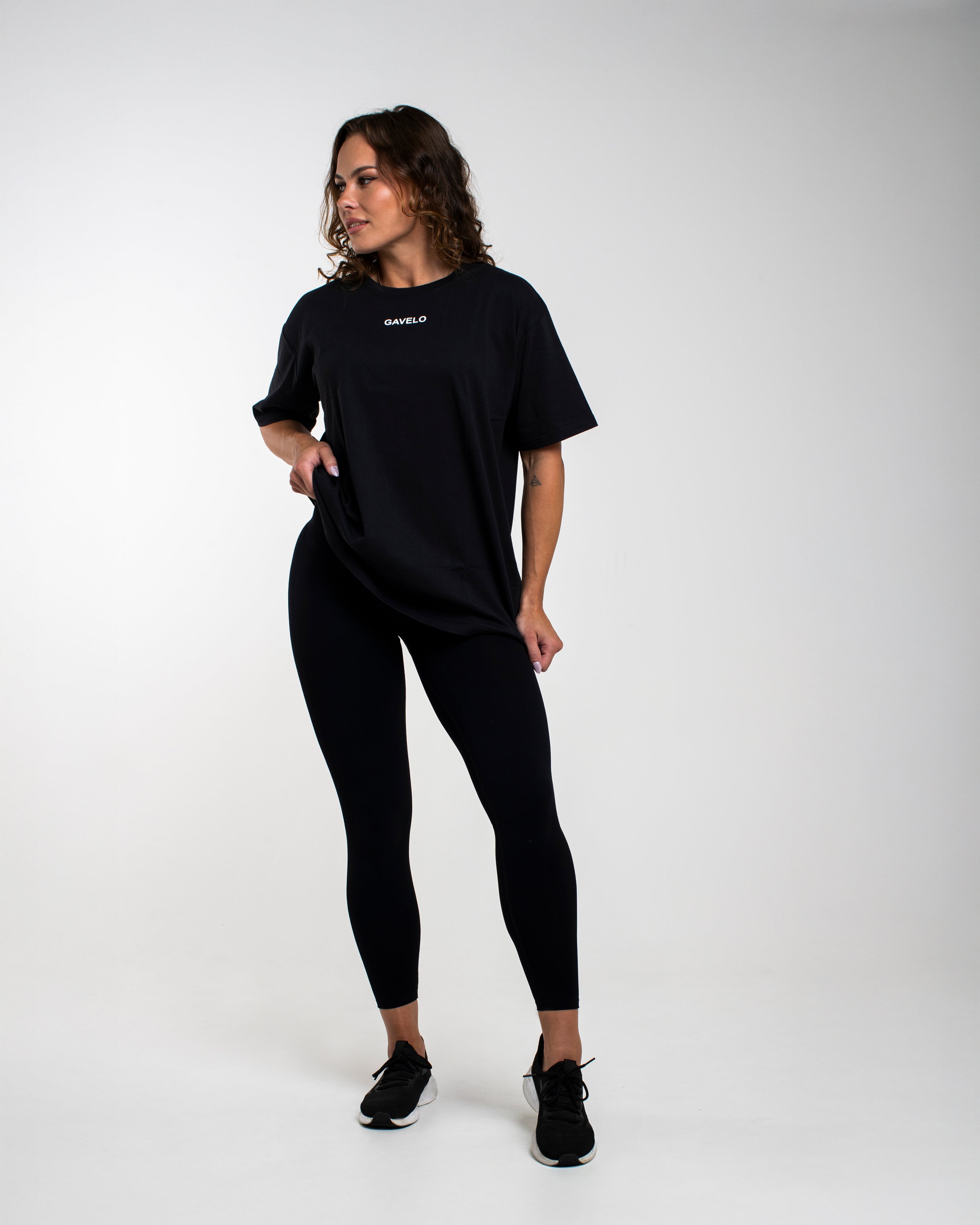 GAVELO Statement Oversize Tee Black