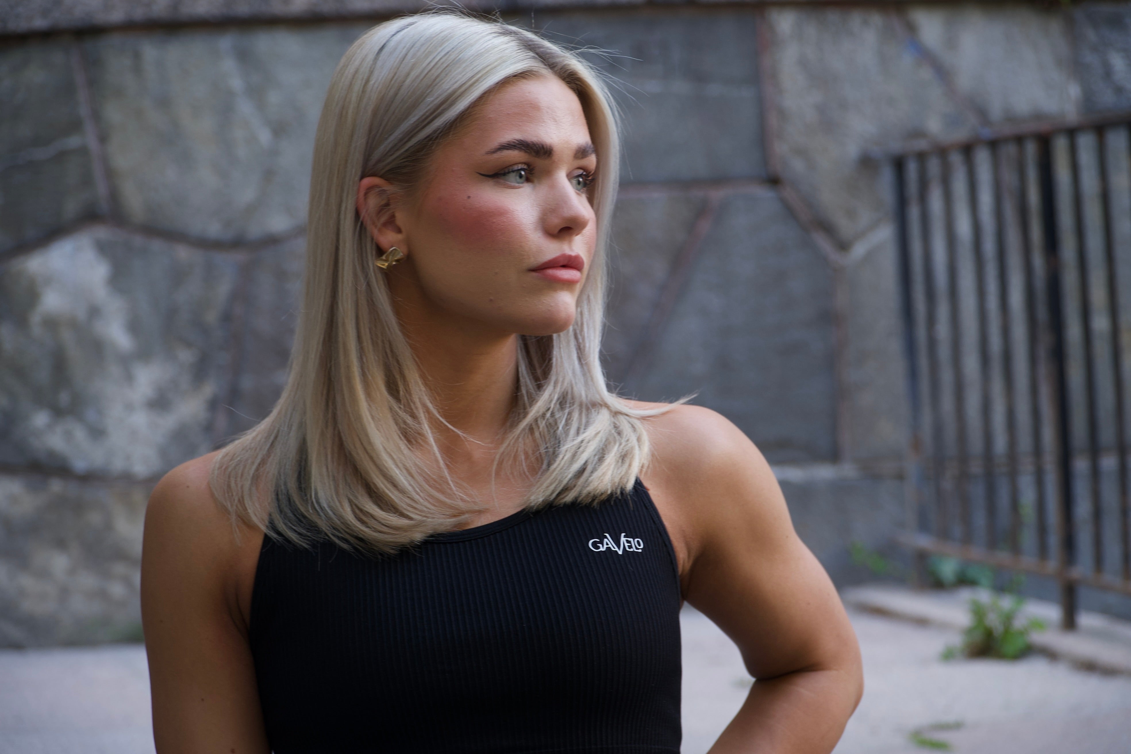 GAVELO Seamless WonderBum Chocolate Plum Sports Bra
