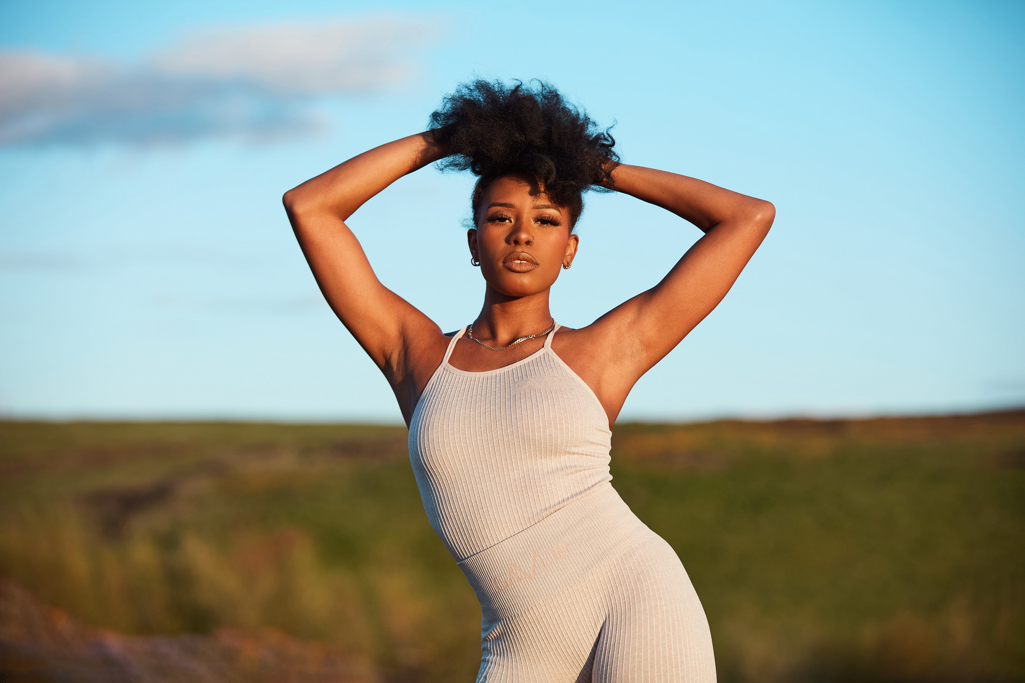 GAVELO Seamless Ribbed Sand Melange Linne