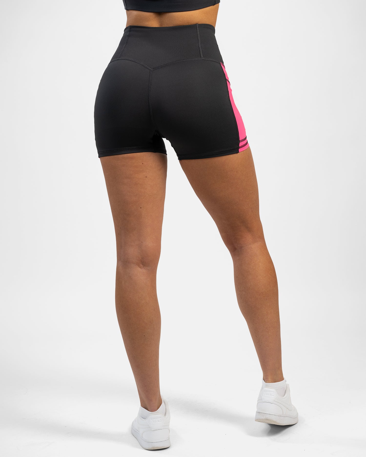 GAVELO Pocket Shorts Neon Blaze Pink