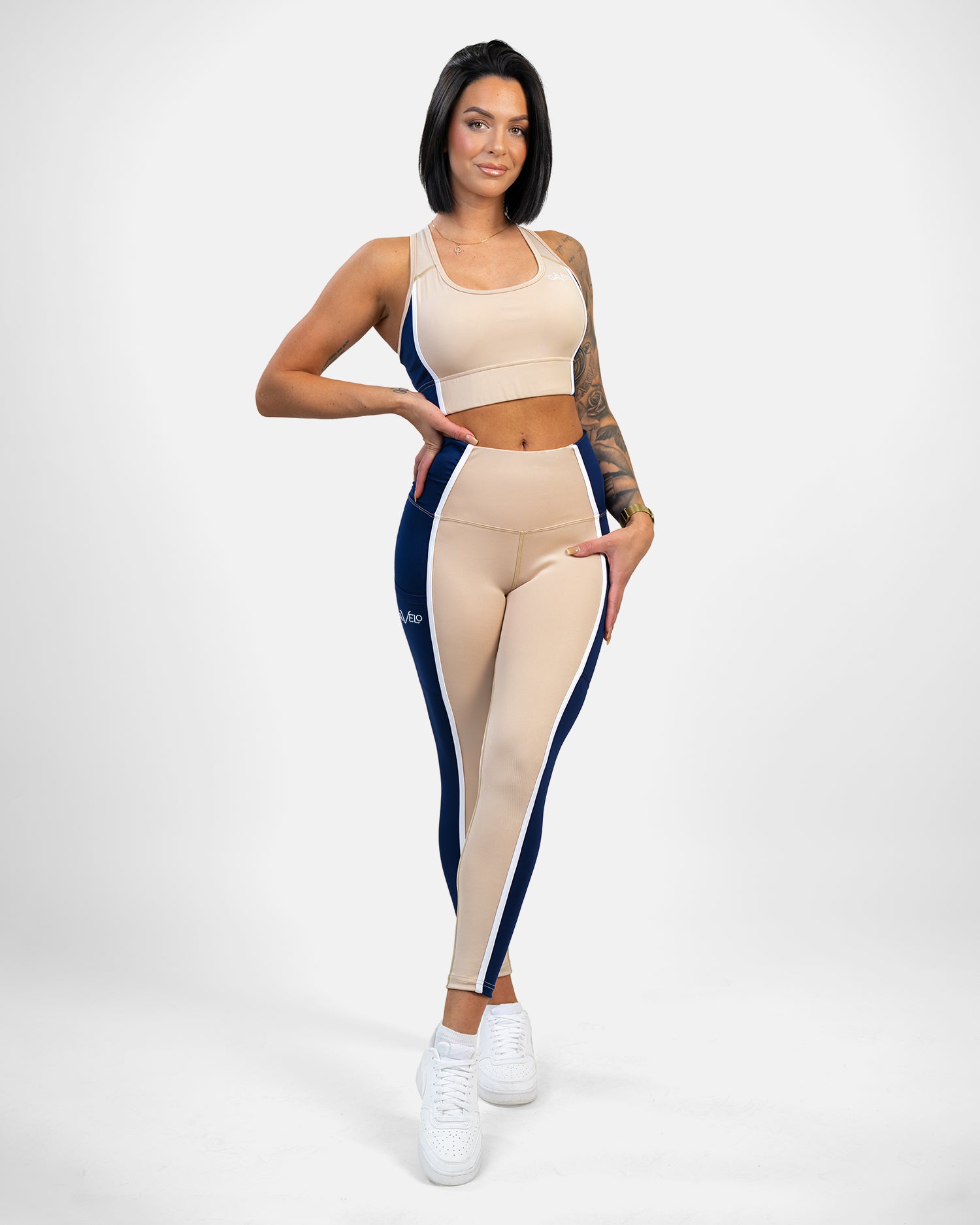GAVELO Noble Chic Sand Sports Bra