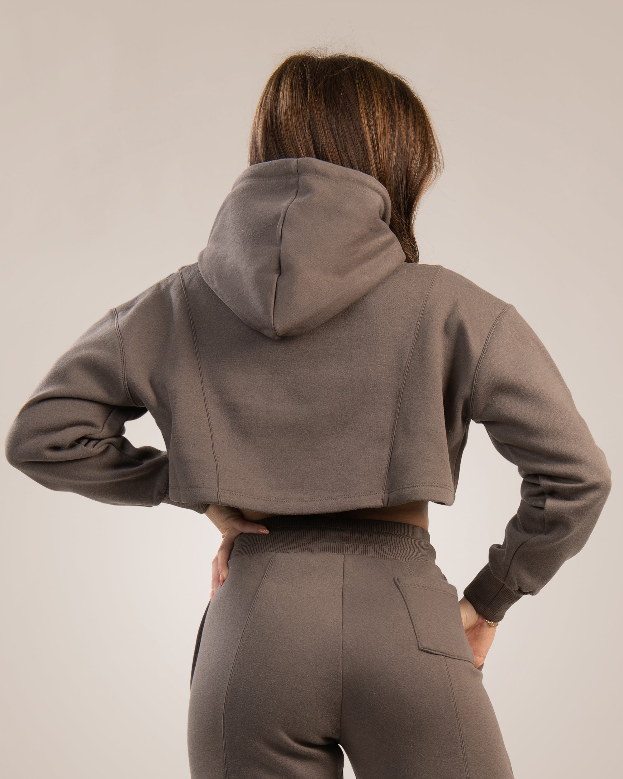 GAVELO Chill Lounge Cropped Hoodie Taupe